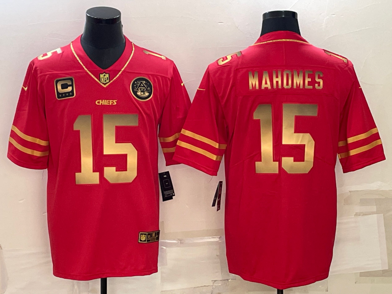 Men??s Kansas City Chiefs #15 Patrick Mahomes Red Gold 4-star C Patch Vapor Untouchable Limited Stitched Jersey